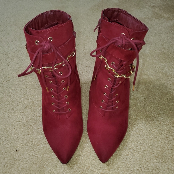 Burgundy pointed-toe high heel bootie sz 9.5W - Picture 2 of 8